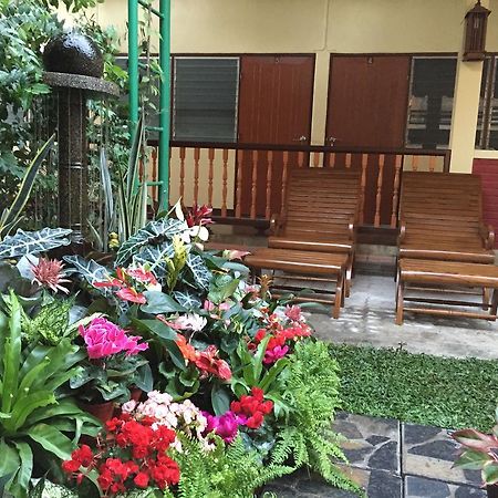 Siriwan Guesthouse Čiang Mai Exteriér fotografie