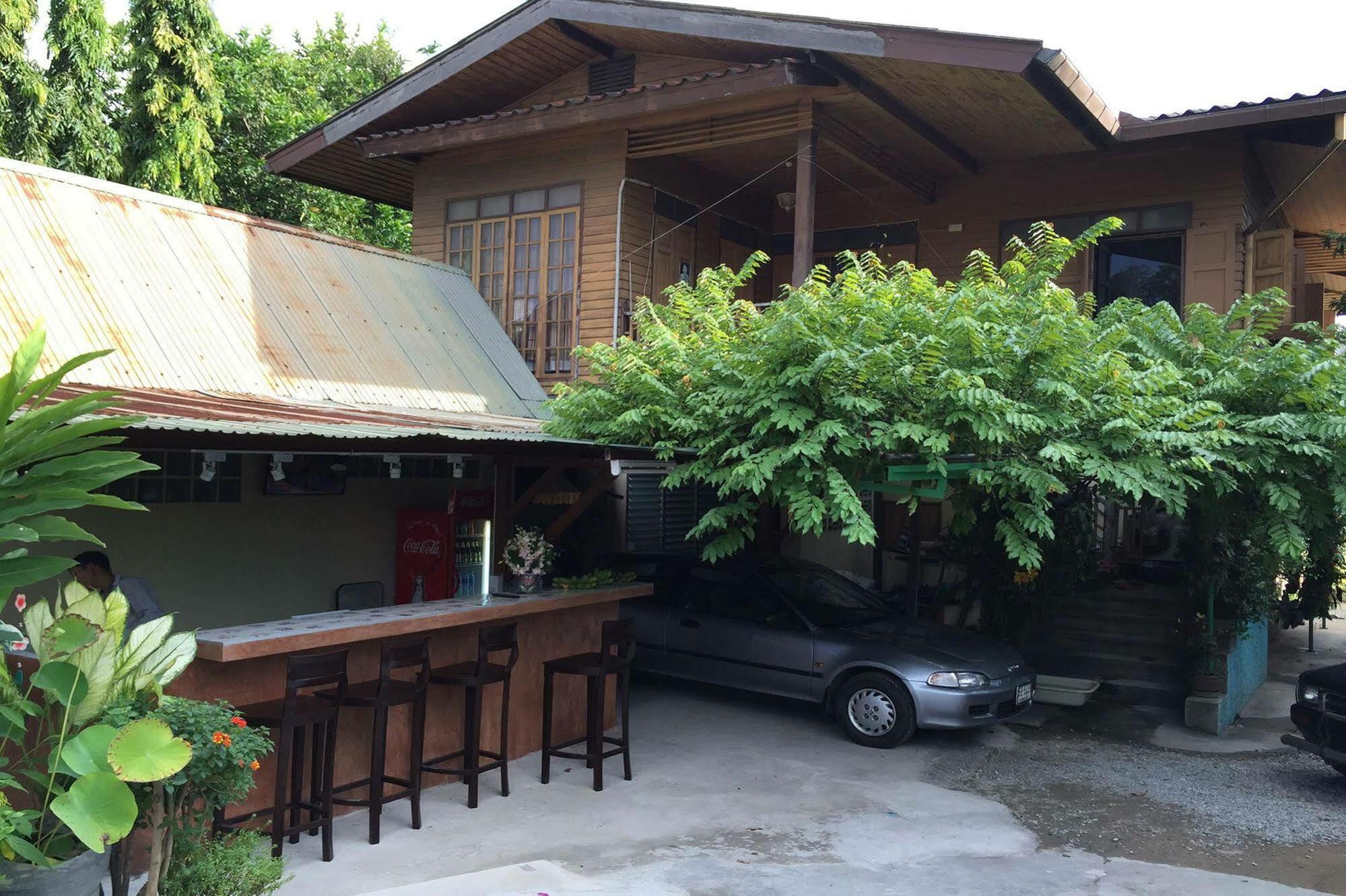 Siriwan Guesthouse Čiang Mai Exteriér fotografie